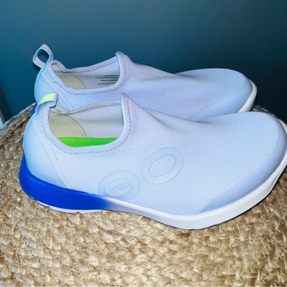 Oofos OOmg Sport Low Recovery Shoes - Picture 6 of 12